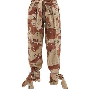 $550 Re/done x Attico camo cargo pants, S - Altered see description